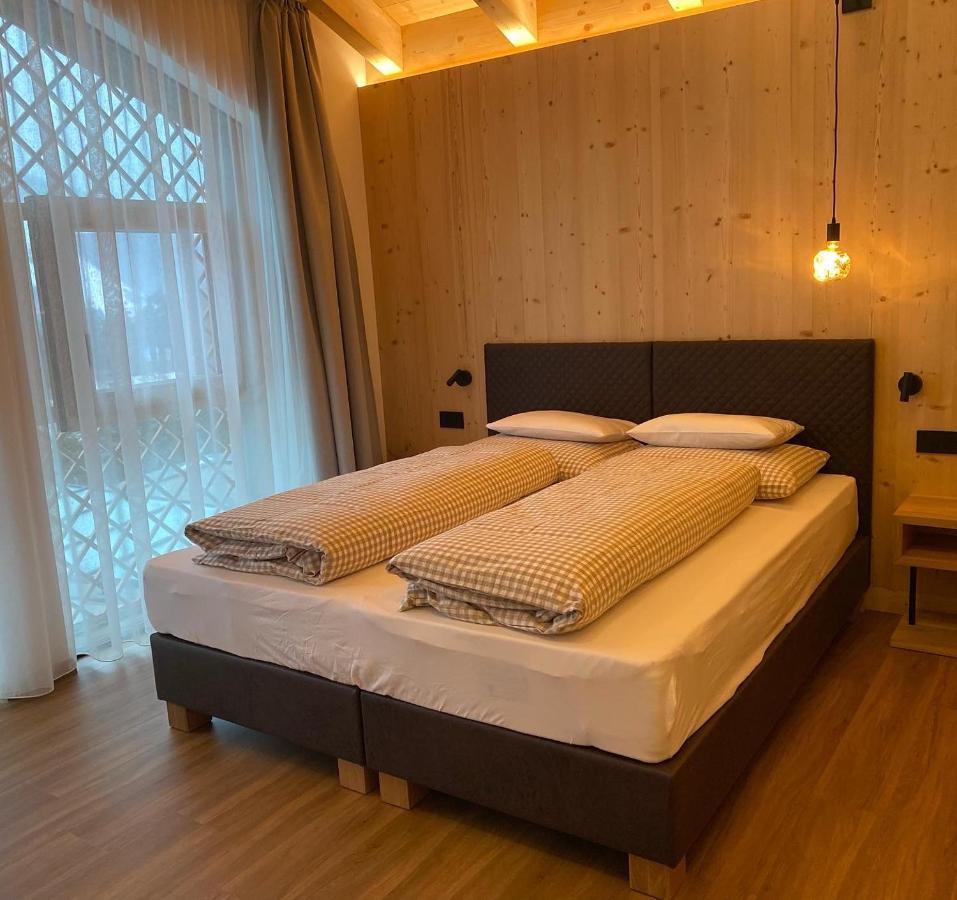 Les Ciases Chalets Dolomites Сан-Виджилио-ди-Мареббе Экстерьер фото